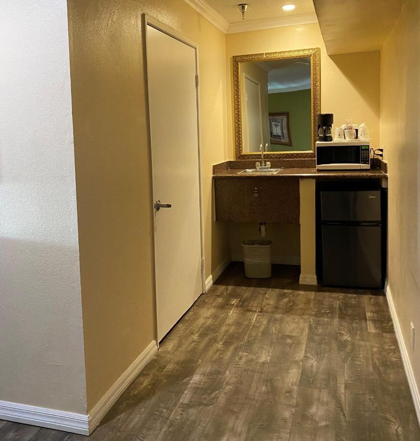 Travelodge By Wyndham Chatsworth Los Angeles Eksteriør bilde