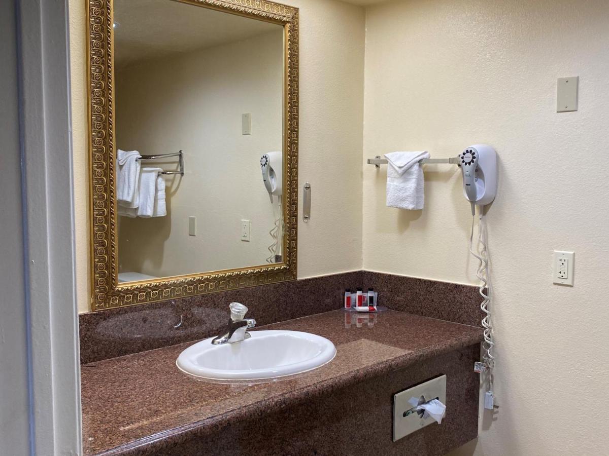 Travelodge By Wyndham Chatsworth Los Angeles Eksteriør bilde