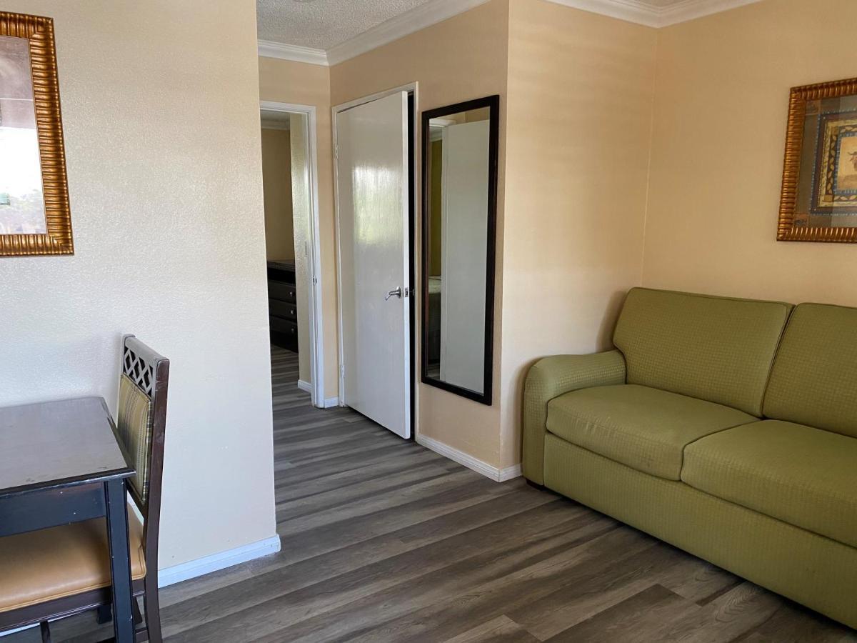 Travelodge By Wyndham Chatsworth Los Angeles Eksteriør bilde