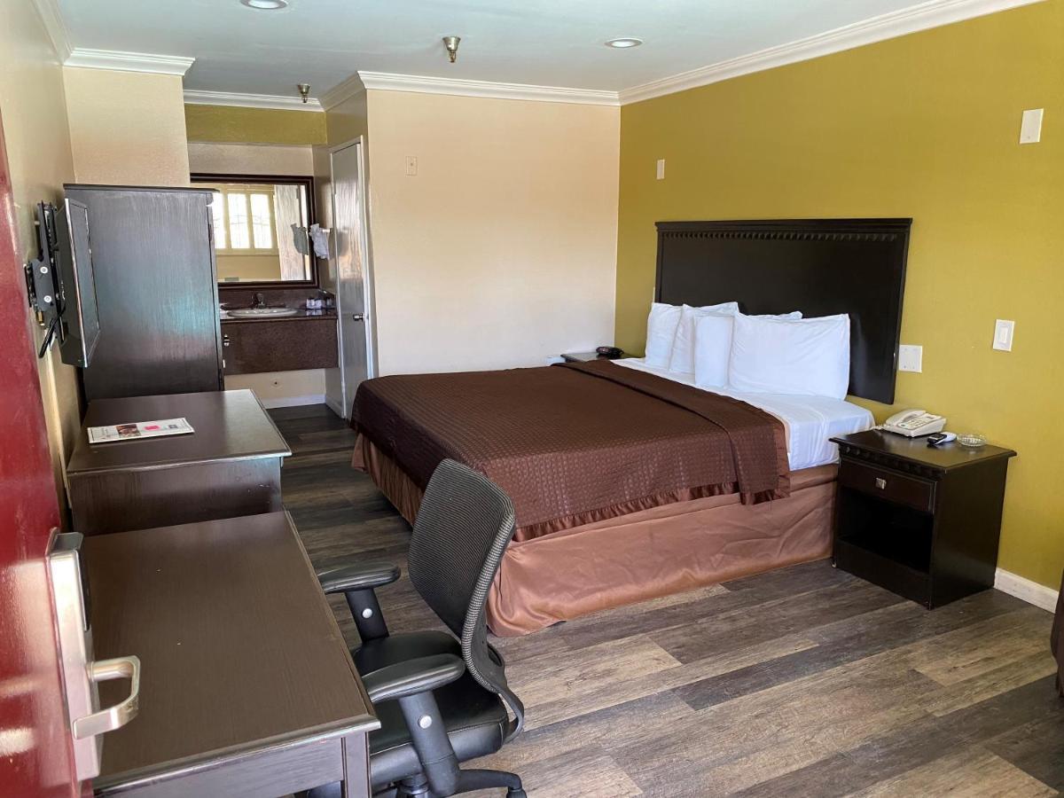 Travelodge By Wyndham Chatsworth Los Angeles Eksteriør bilde
